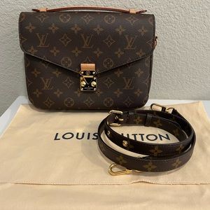 Louis Vuitton Pochette Métis Monogram